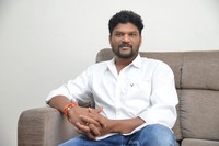 Parasuram interview Photos (SarkaruVaariPaata director)